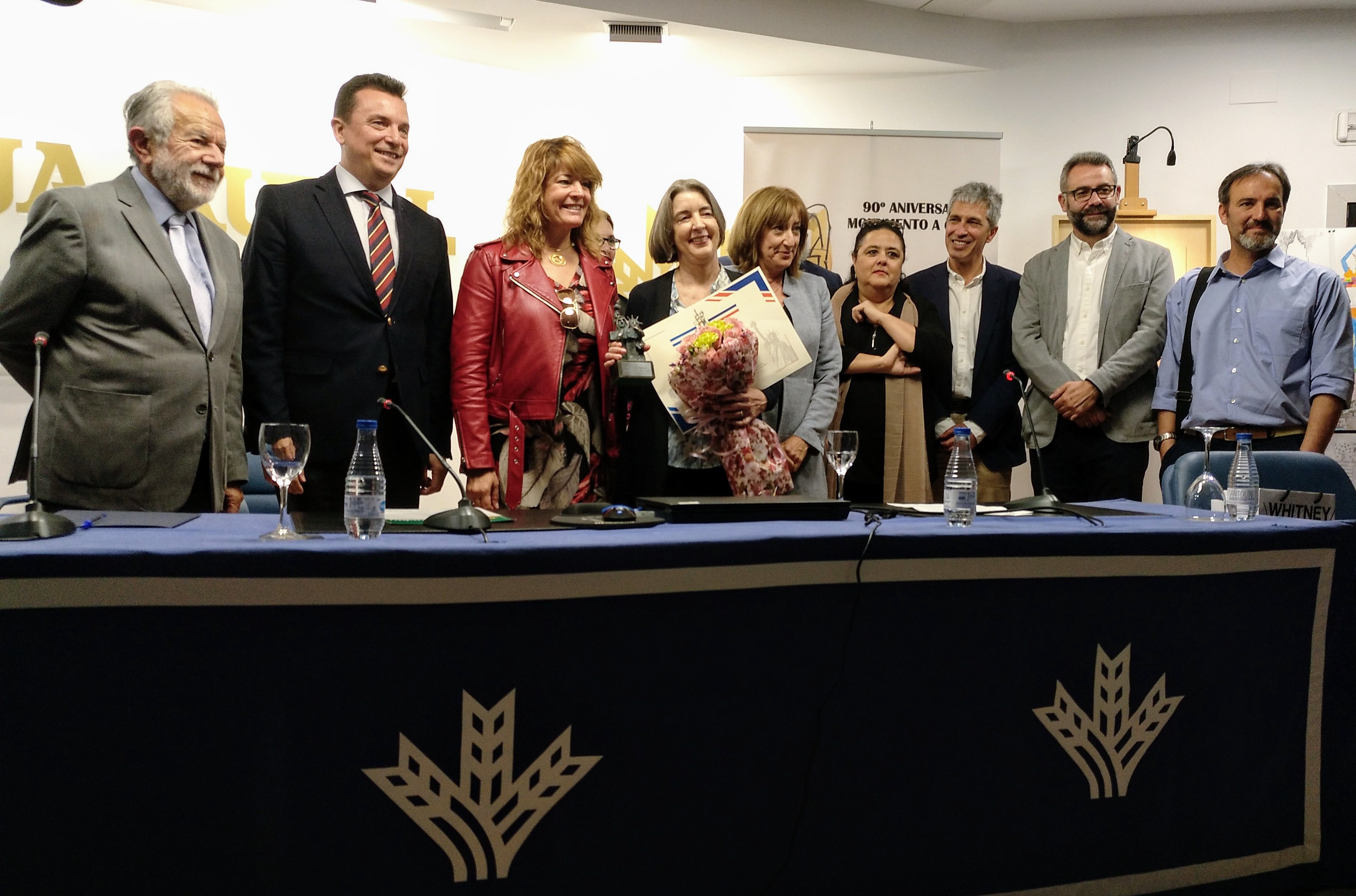 Fiona Donovan reconocida como Socia de Honor de la Asociación Huelva Nueva York